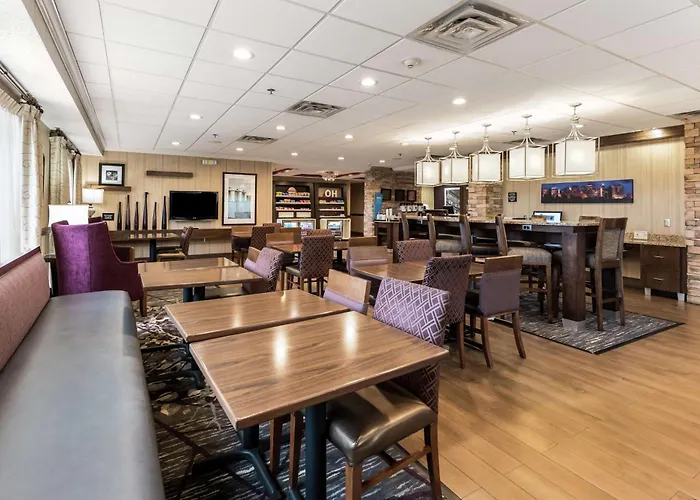 Hampton I-70e/hamilton Road Hotel