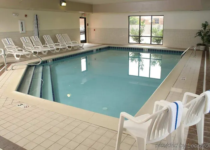 Hotel Hampton I-70e/hamilton Road 3*