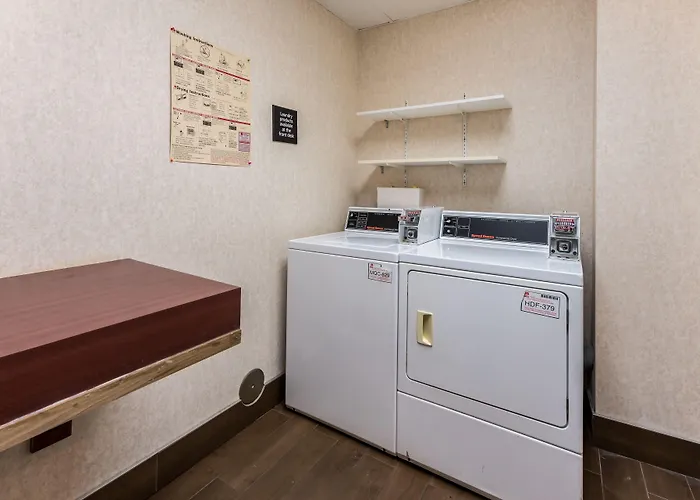Hampton I-70e/hamilton Road Hotel 3*